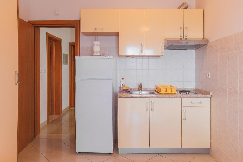 アパートメンツ ダダ オミシュ 部屋 写真