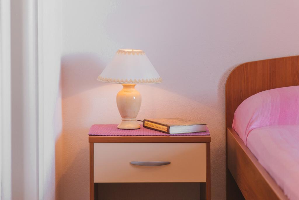 アパートメンツ ダダ オミシュ 部屋 写真